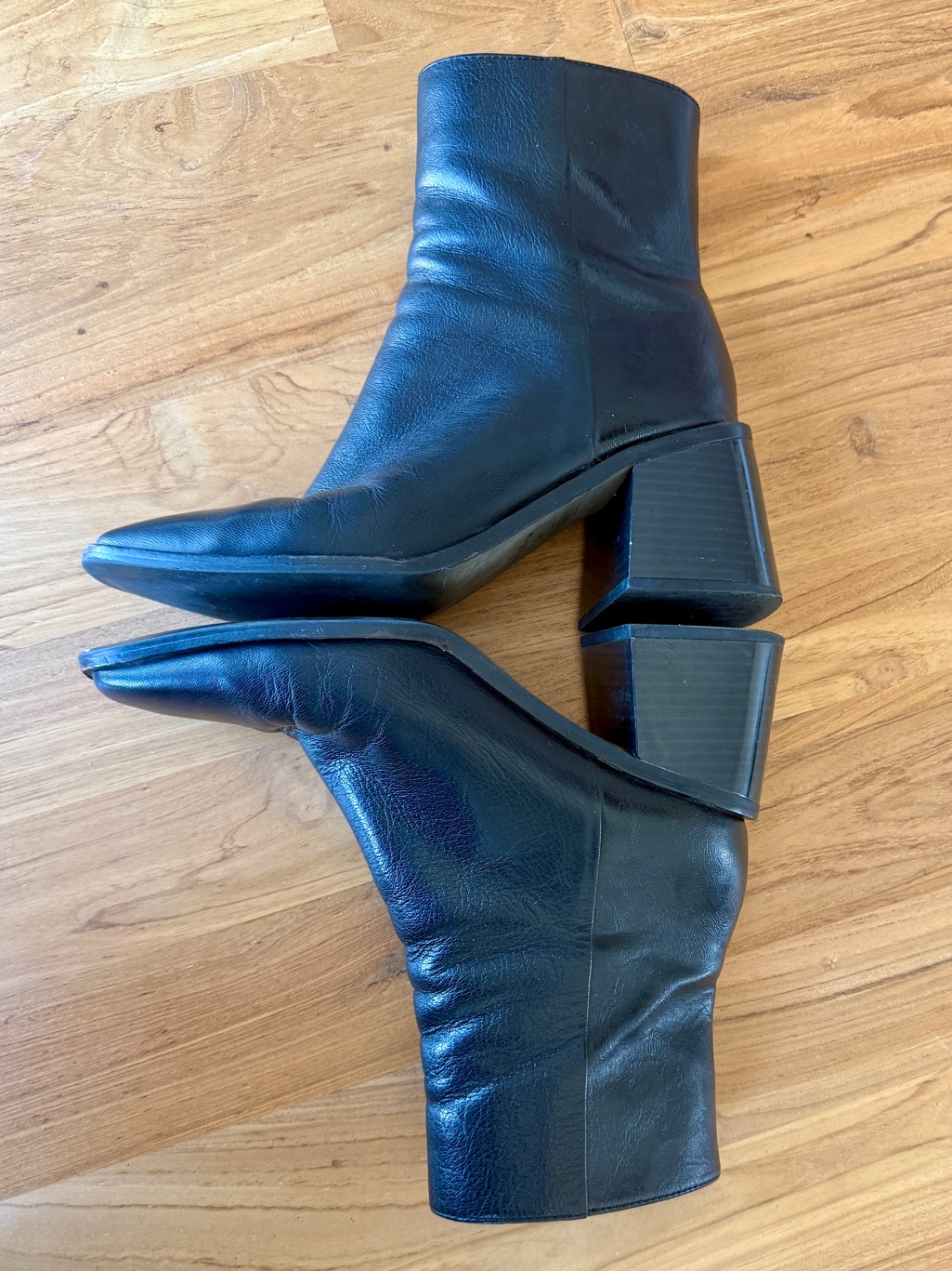 Sam Edelman Winnie Block Heel Booties In Black Leather